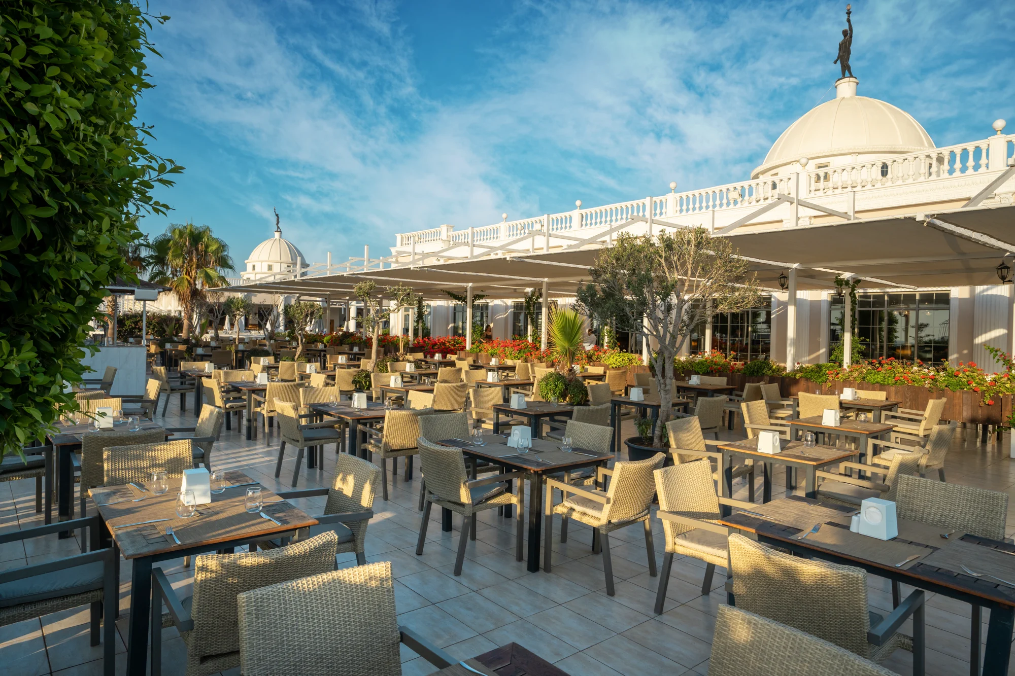 Agora Hauptrestaurant!