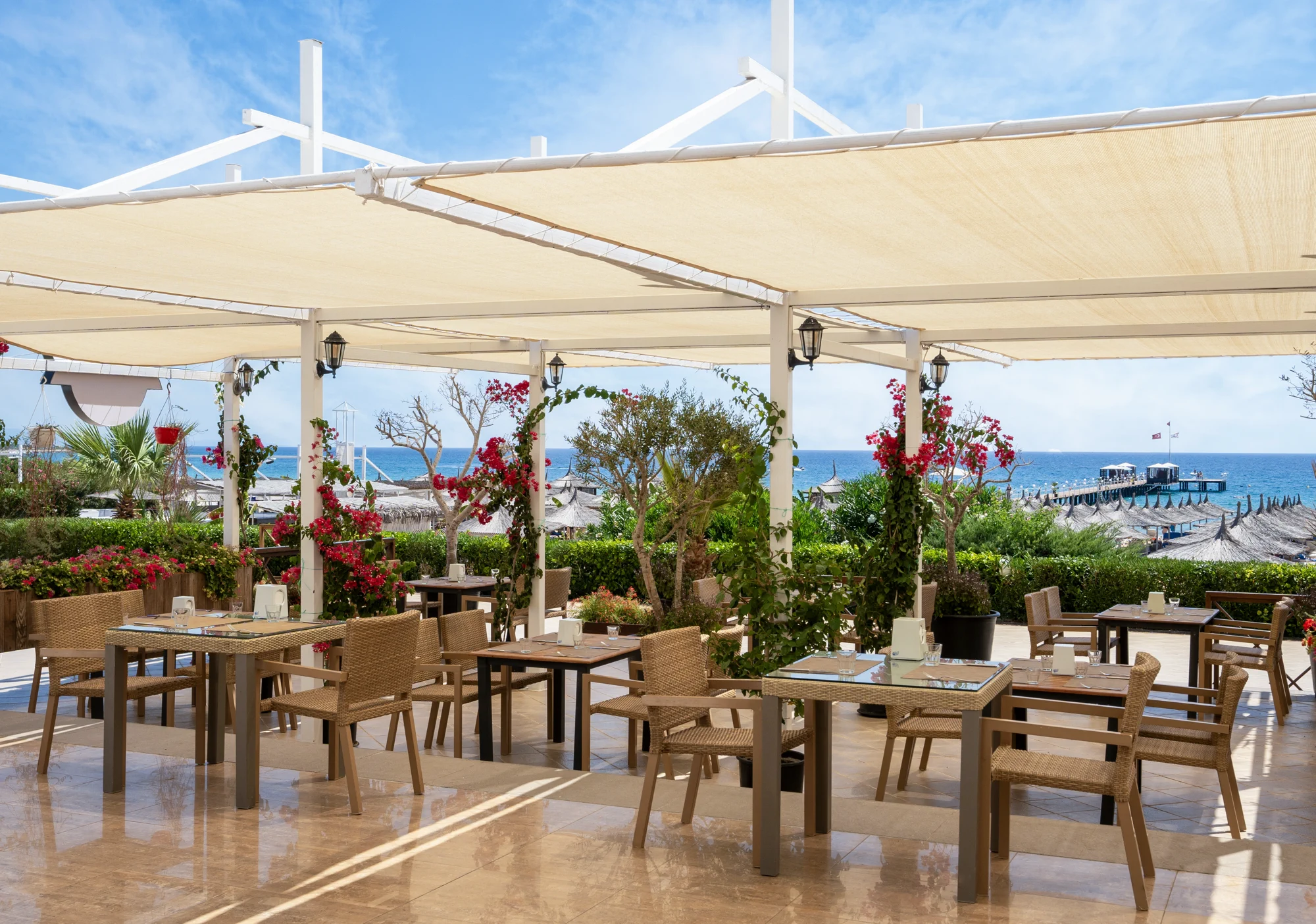Agora Hauptrestaurant!