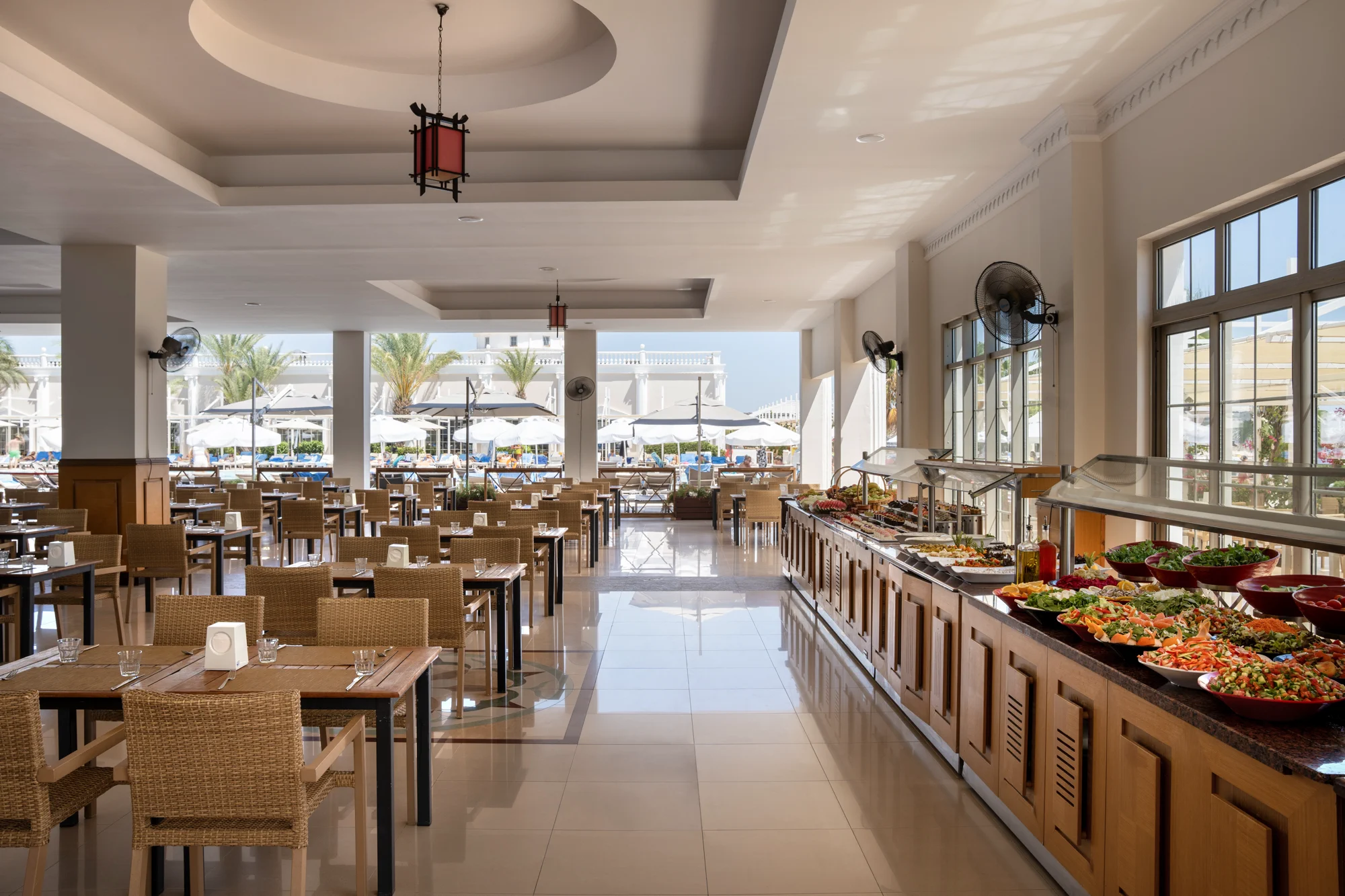 Agora Hauptrestaurant!