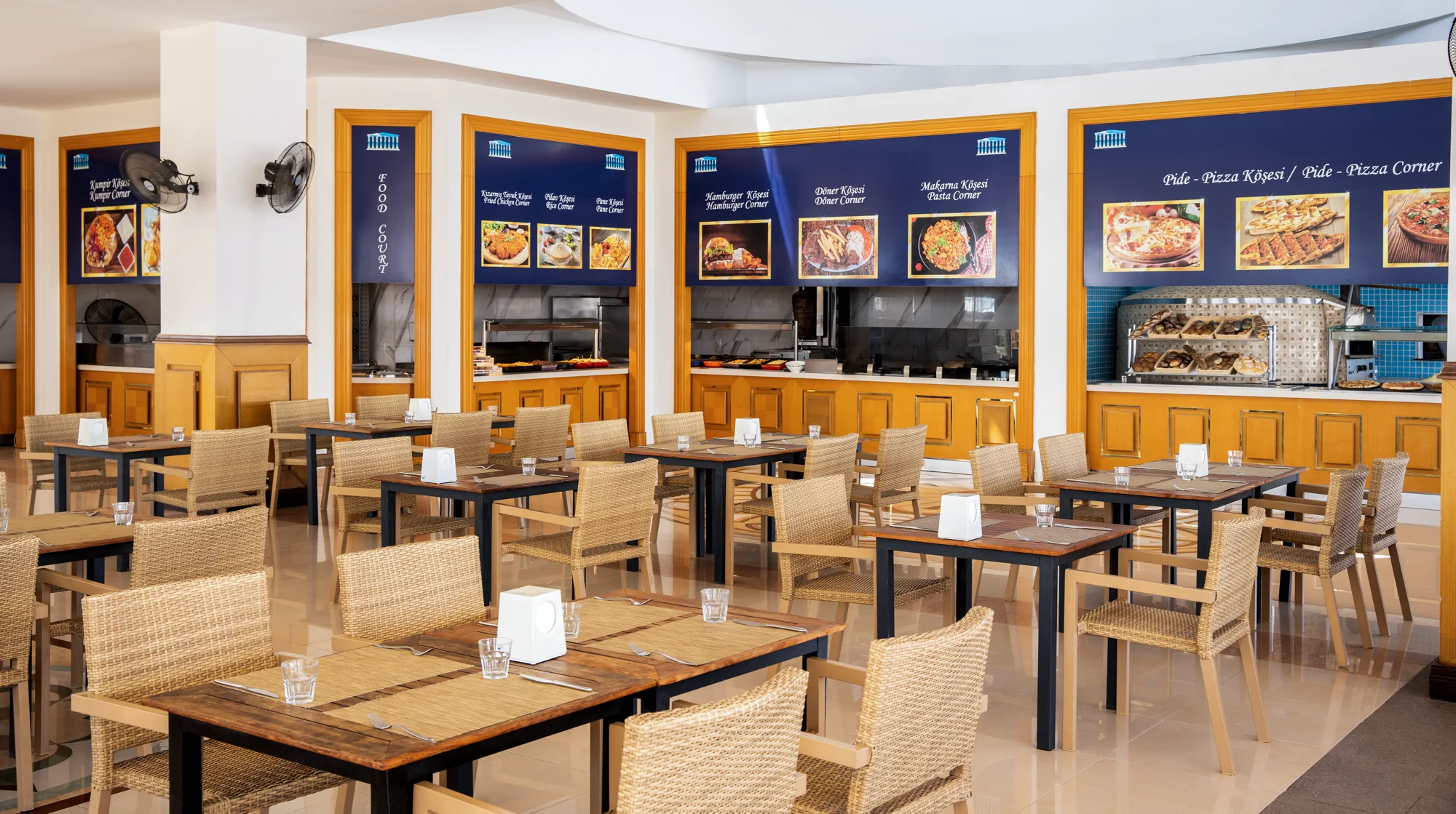 Agora Hauptrestaurant!
