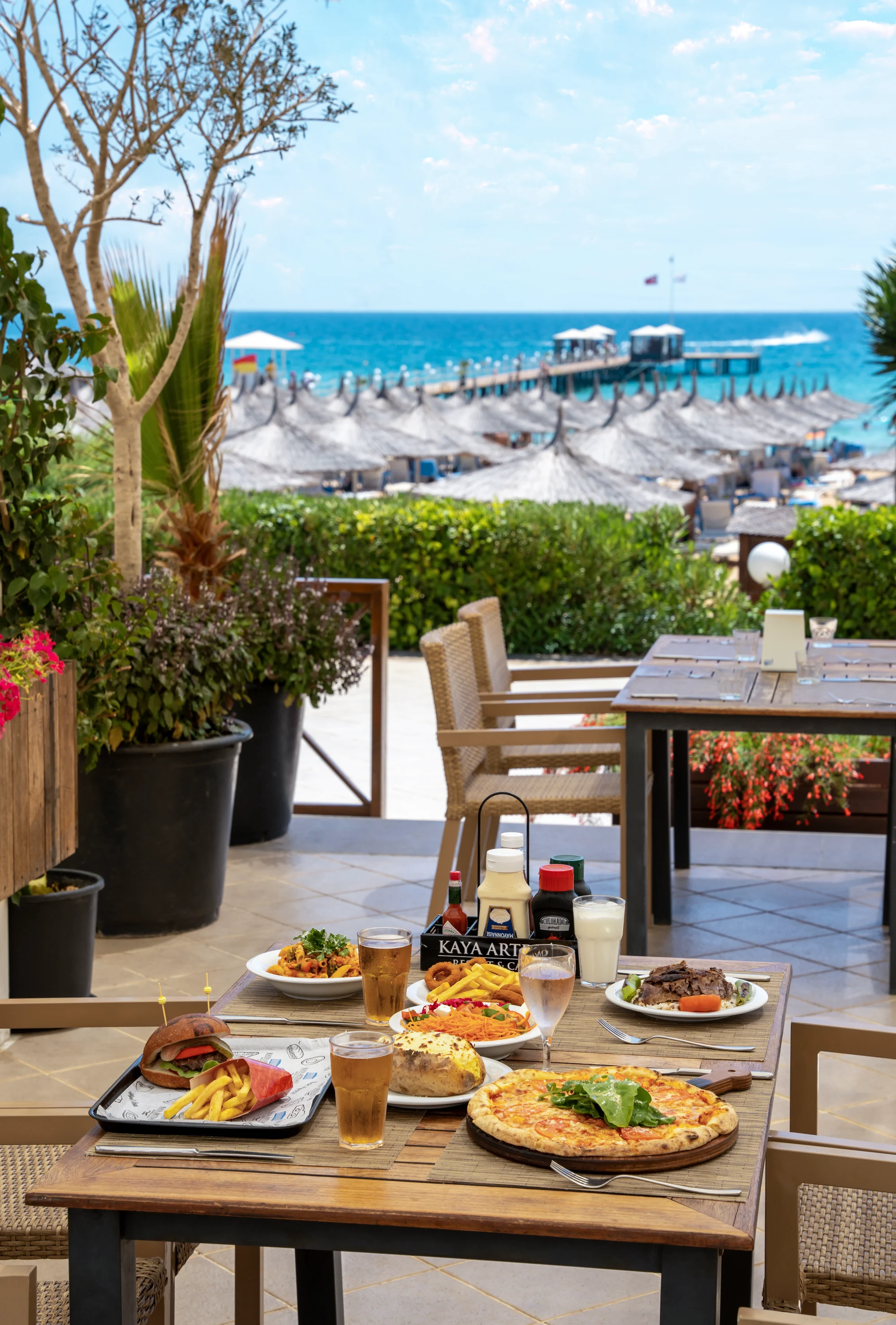 Agora Hauptrestaurant!