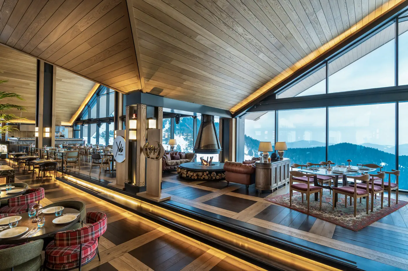 Palazzo Lounge!