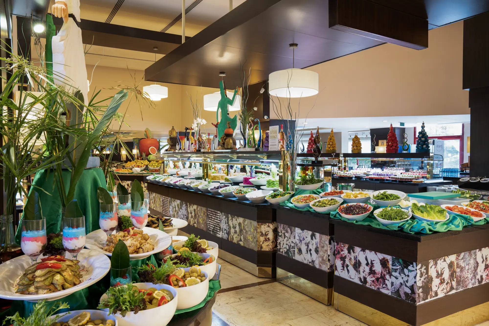 Главный ресторан!