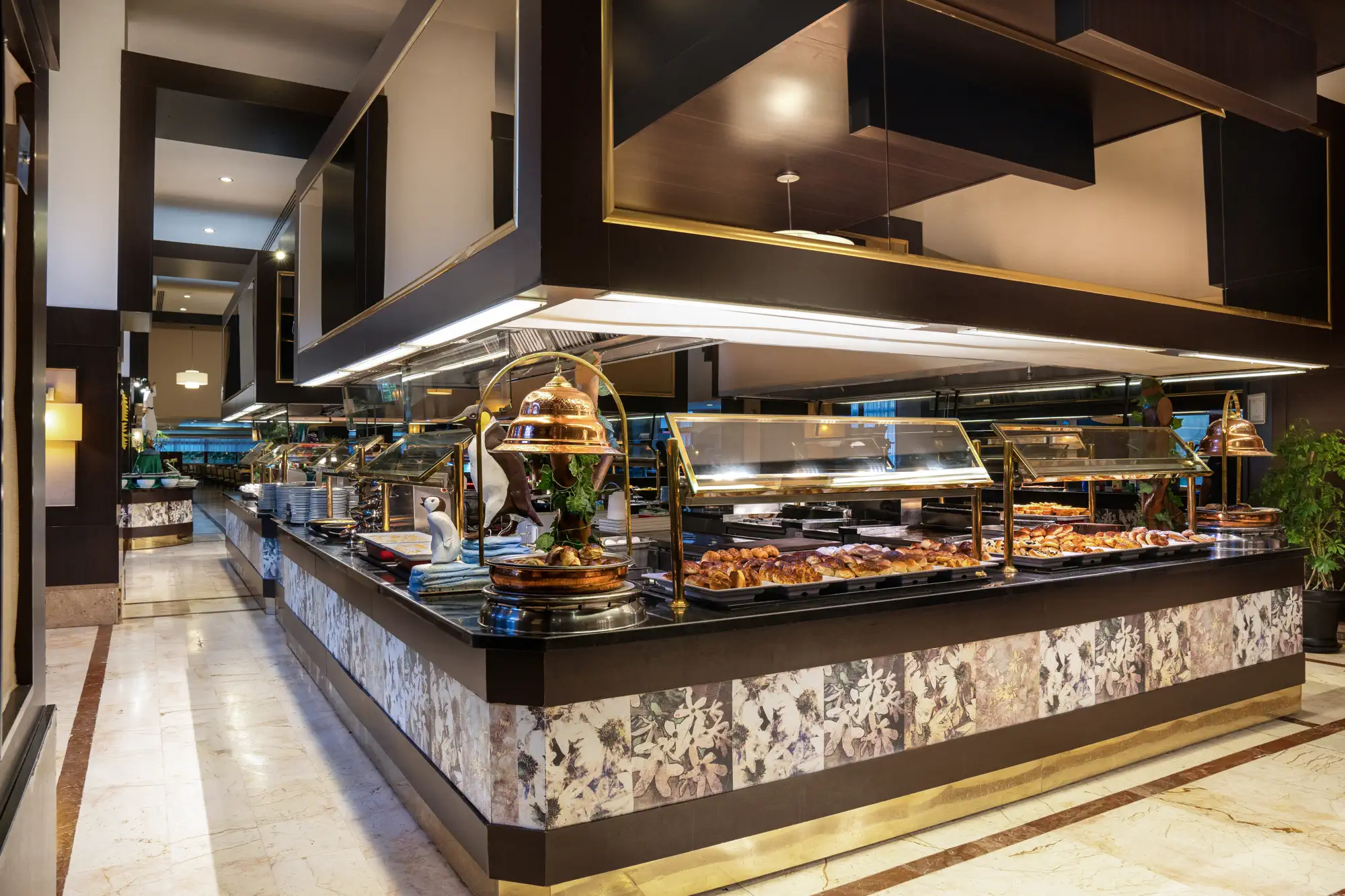 Главный ресторан!