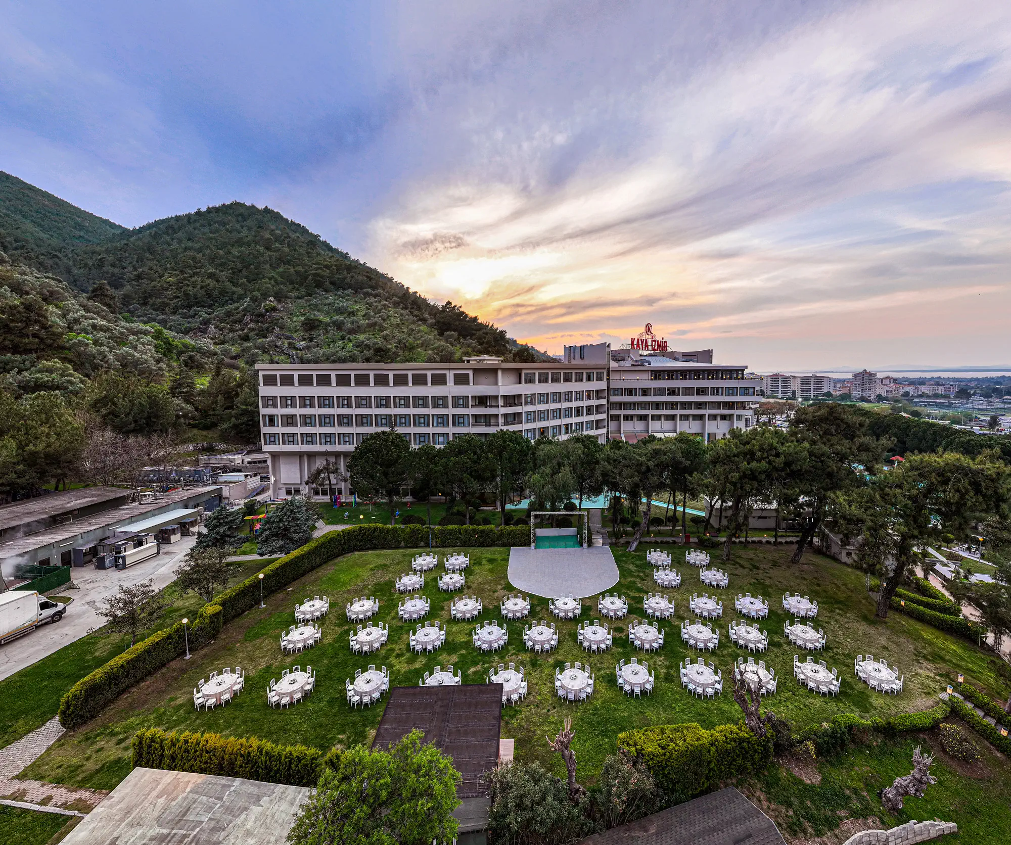 HOCHZEITEN & BANKETTE!